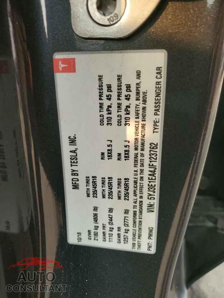 TESLA MODEL 3 2018 - 5YJ3E1EA4JF123762