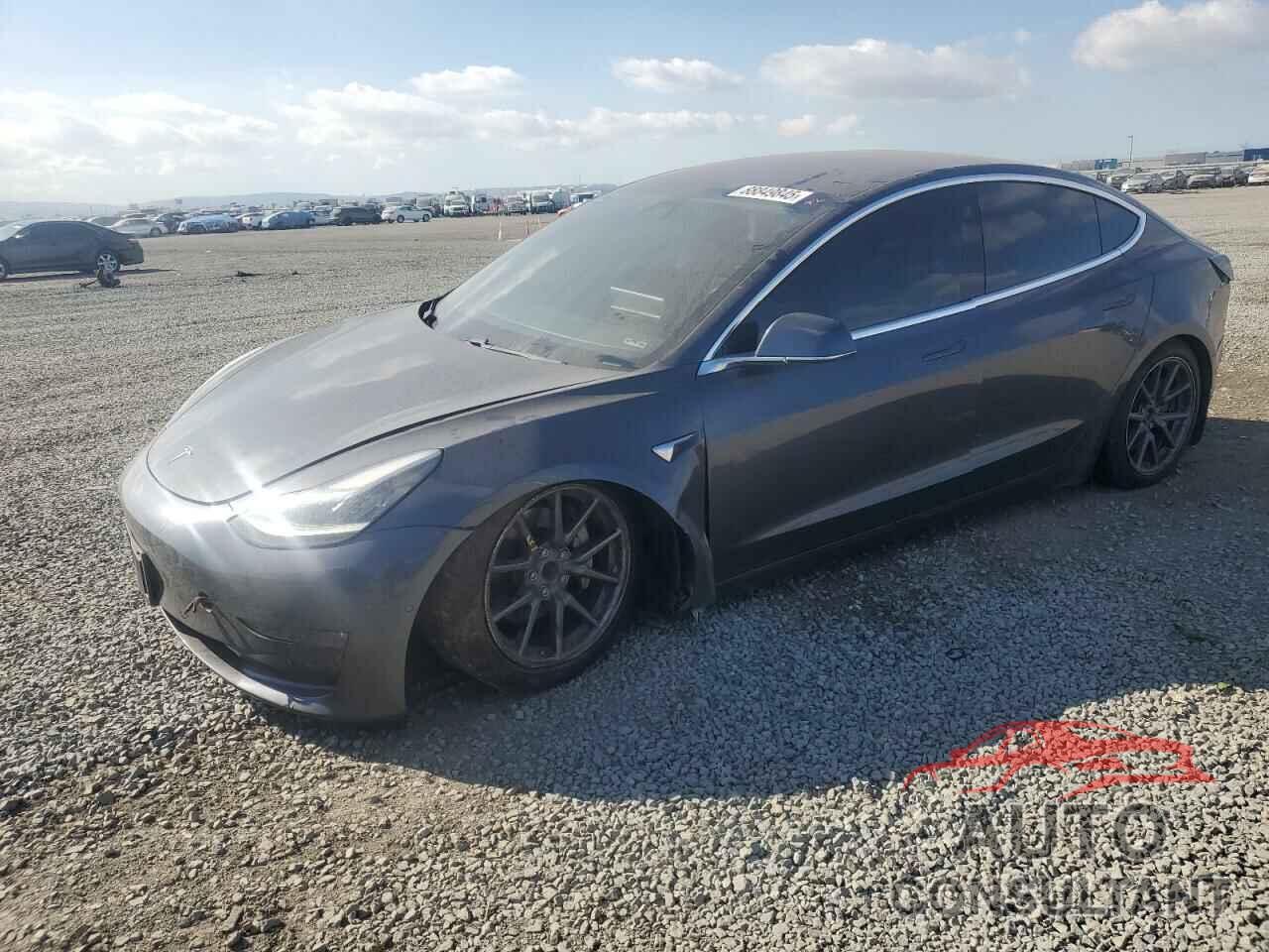 TESLA MODEL 3 2018 - 5YJ3E1EA2JF043070