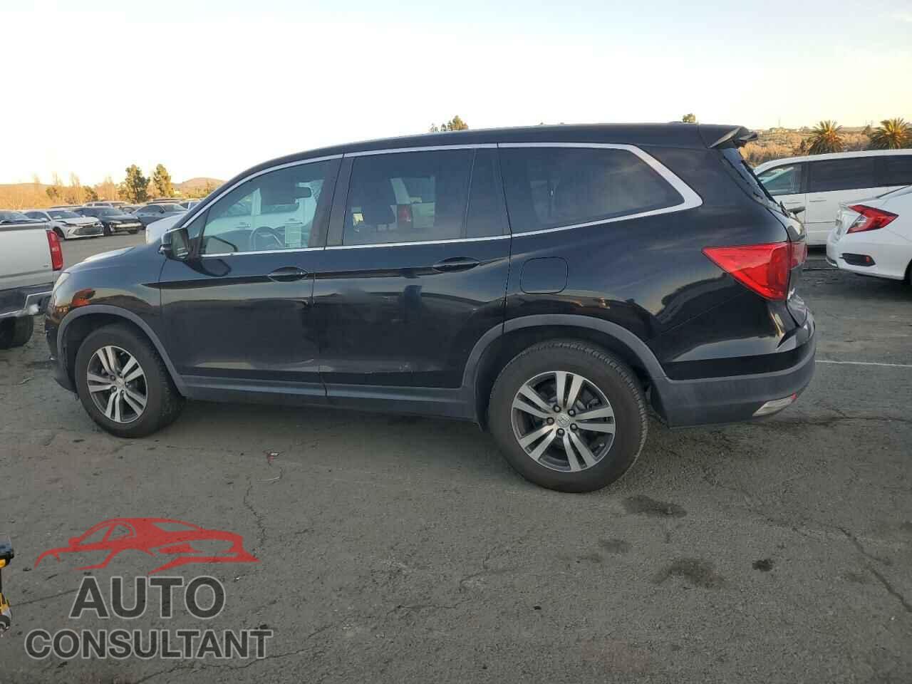 HONDA PILOT 2017 - 5FNYF6H5XHB095412