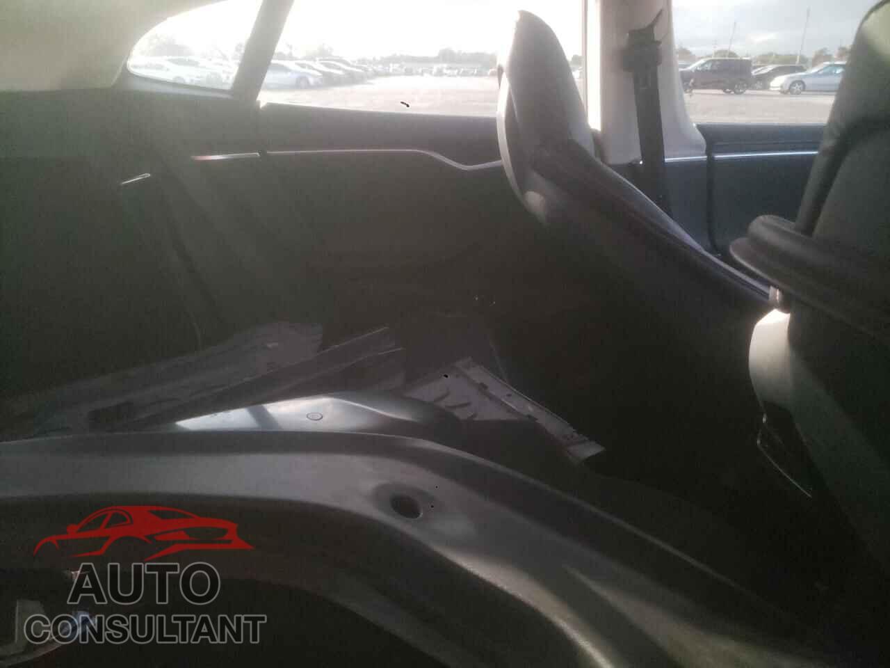 TESLA MODEL S 2013 - 5YJSA1DP6DFP20512