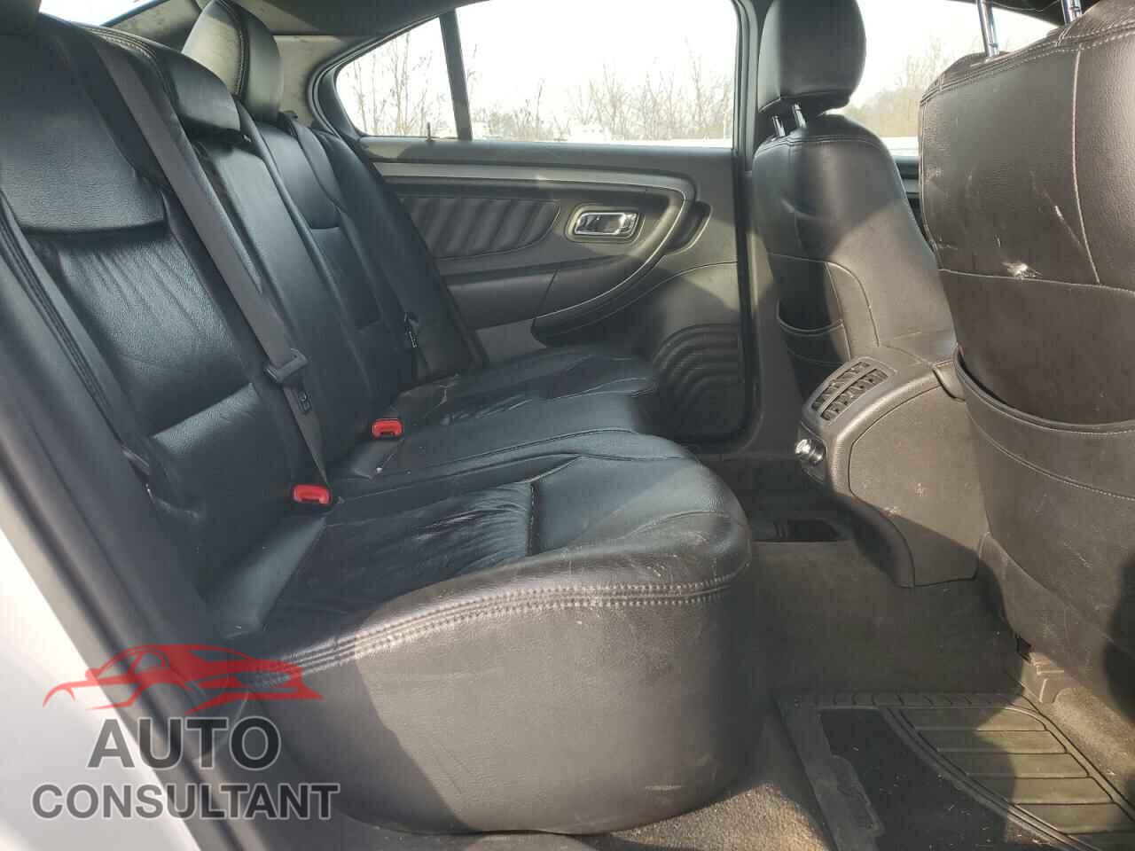 FORD TAURUS 2016 - 1FAHP2E84GG106922