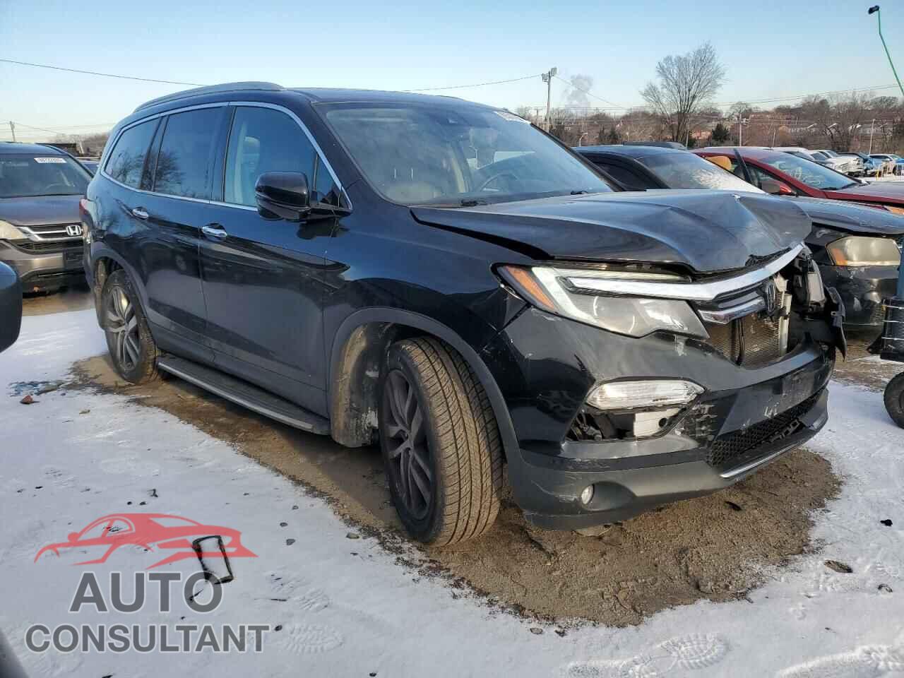 HONDA PILOT 2018 - 5FNYF6H96JB029528