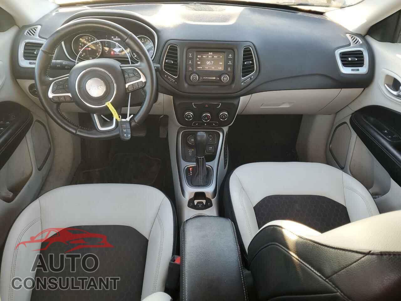 JEEP COMPASS 2017 - 3C4NJDBB4HT692688