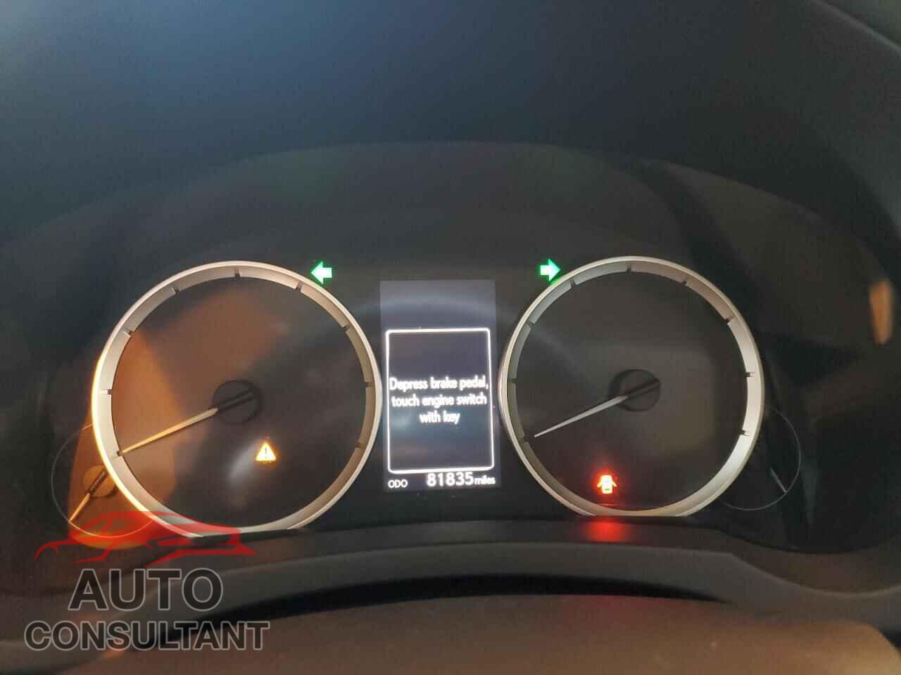 LEXUS IS 2014 - JTHBF1D20E5038121