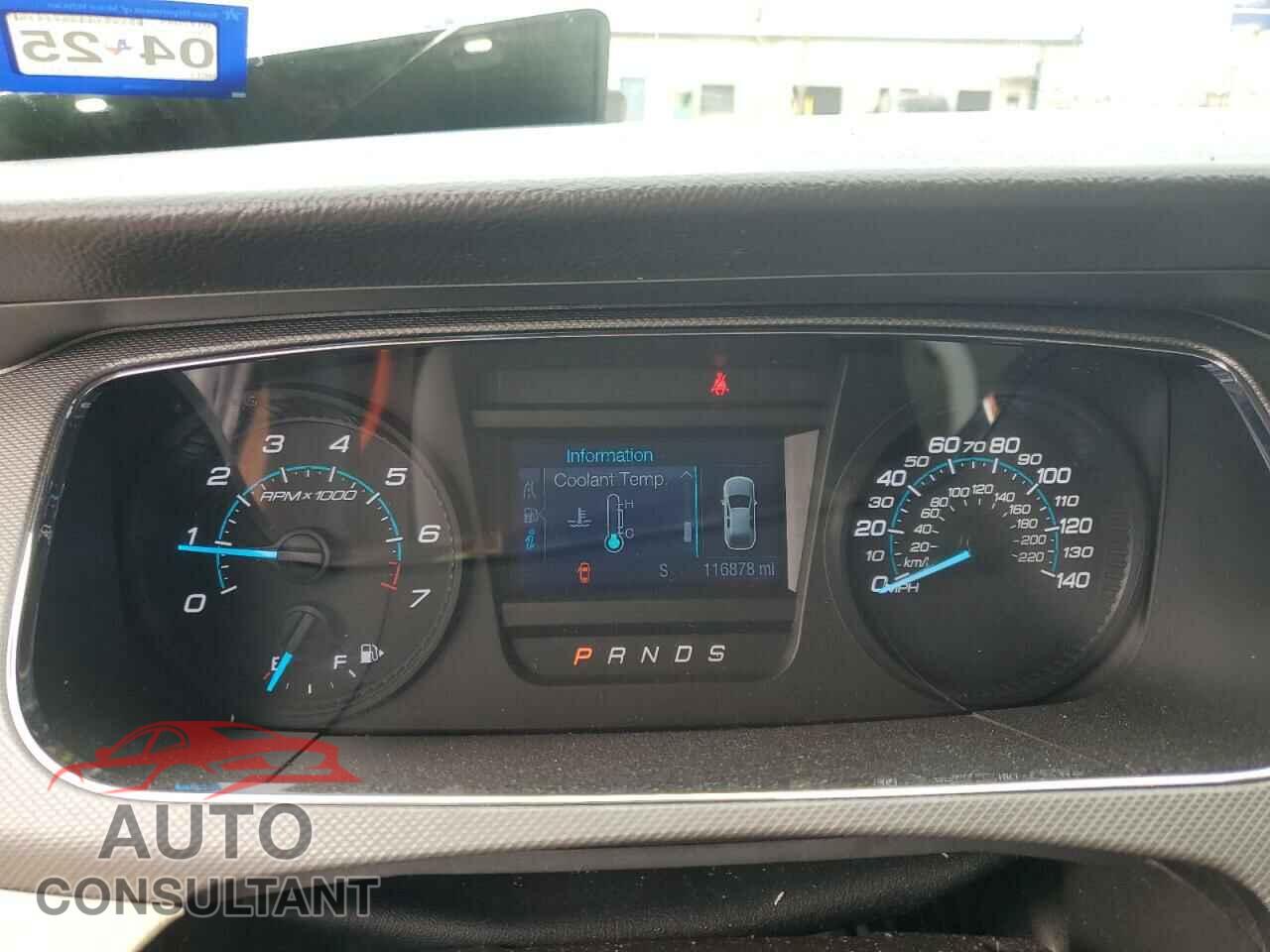 FORD TAURUS 2018 - 1FAHP2D85JG113192