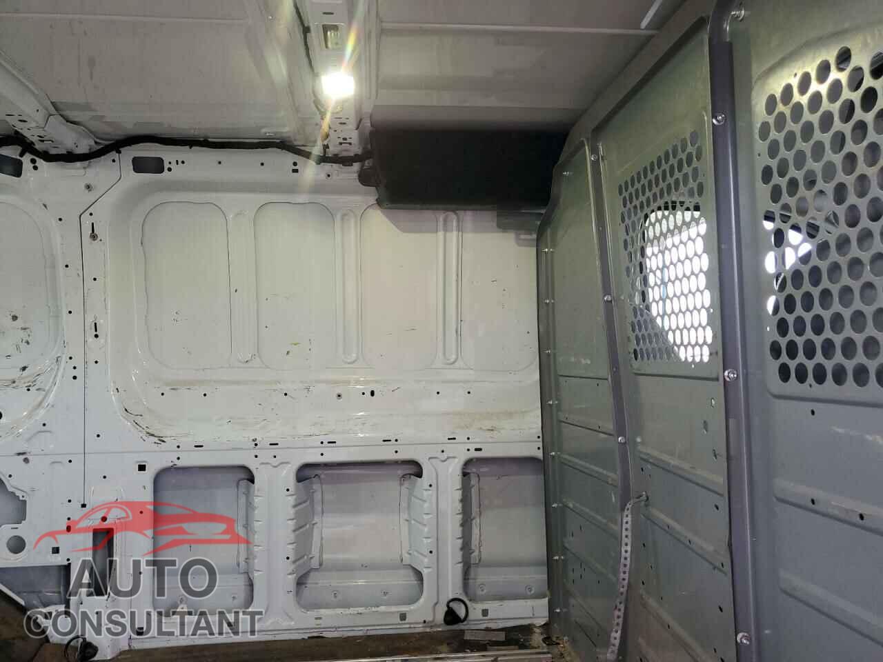 FORD TRANSIT 2017 - 1FTYE1YM3HKA15433