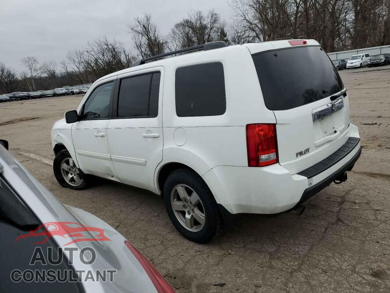 HONDA PILOT 2011 - 5FNYF4H4XBB082761