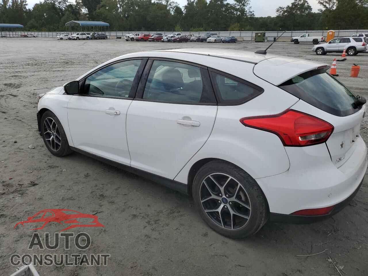FORD FOCUS 2017 - 1FADP3M22HL336534