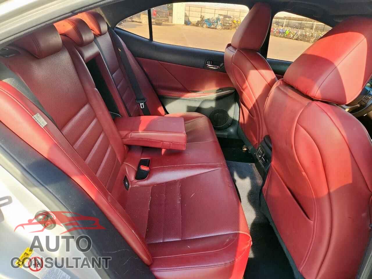 LEXUS IS 2014 - JTHBF1D29E5043396