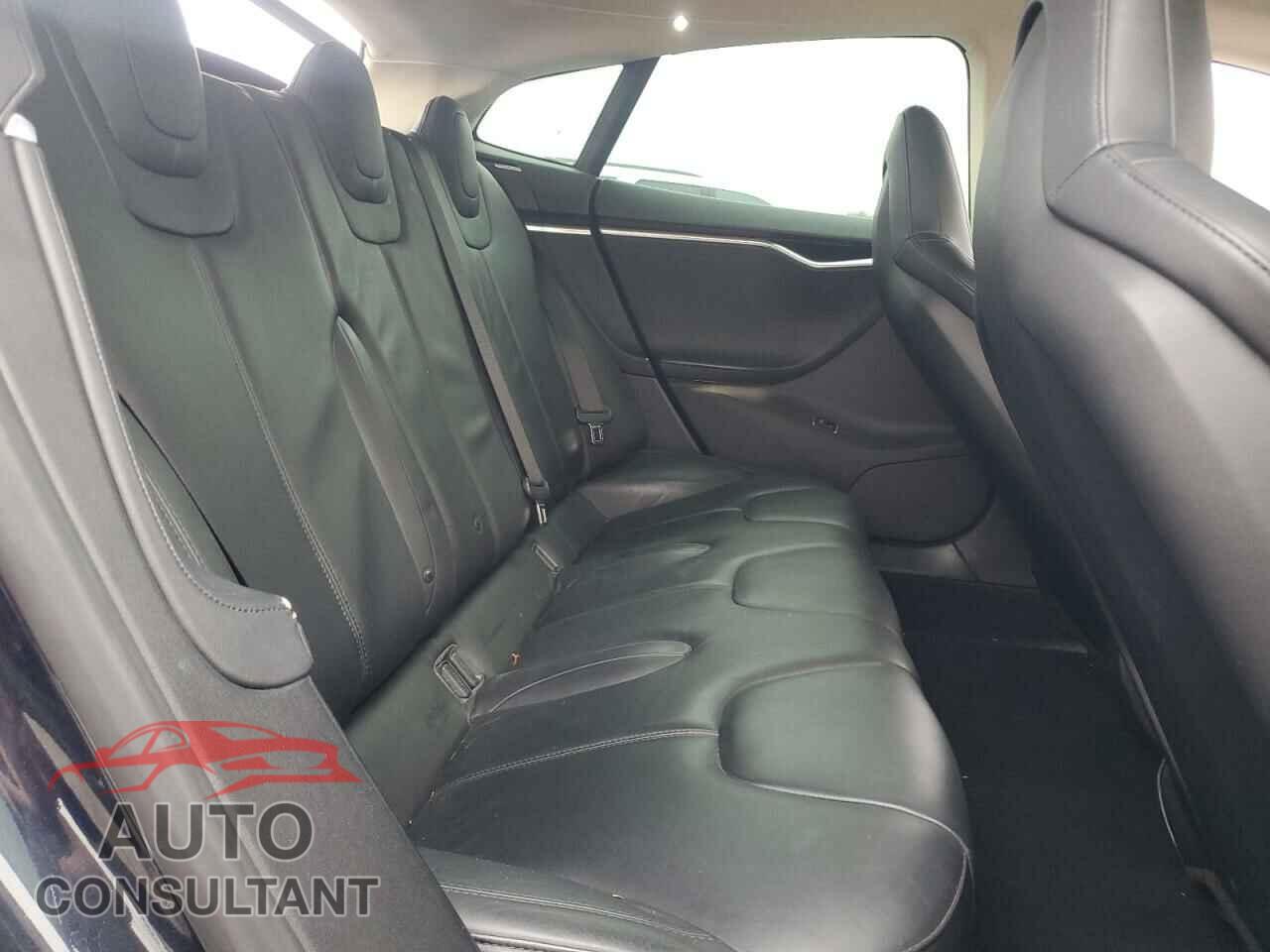 TESLA MODEL S 2013 - 5YJSA1DN3DFP10647