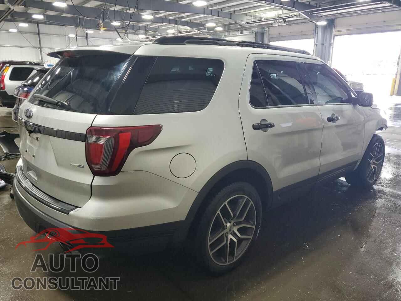 FORD EXPLORER 2018 - 1FM5K8GT9JGB31432
