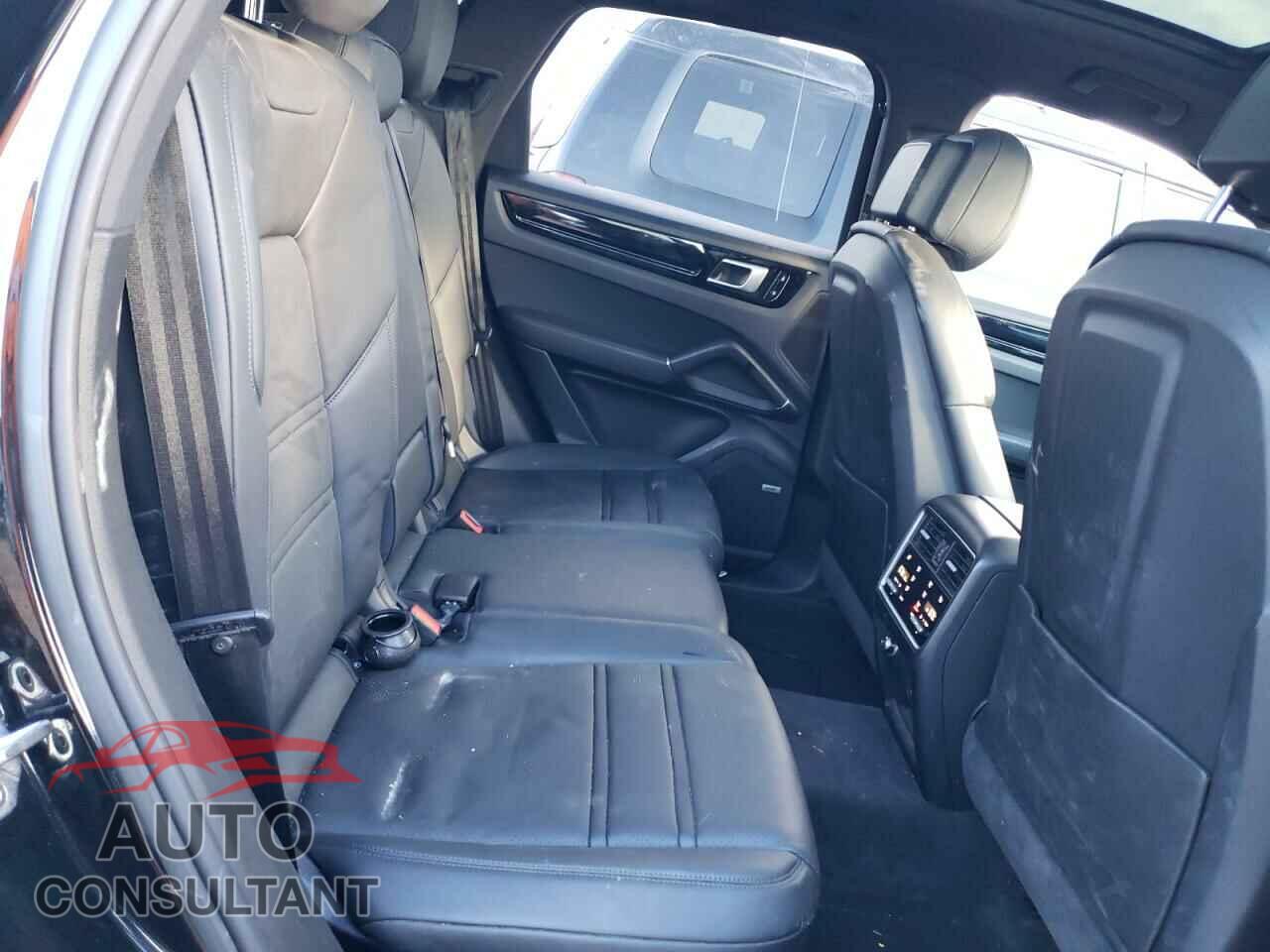 PORSCHE CAYENNE 2019 - WP1AA2AY8KDA12845
