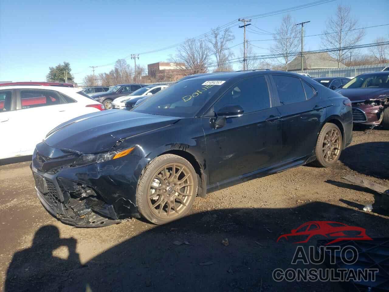 TOYOTA CAMRY 2023 - 4T1G11BK5PU077073
