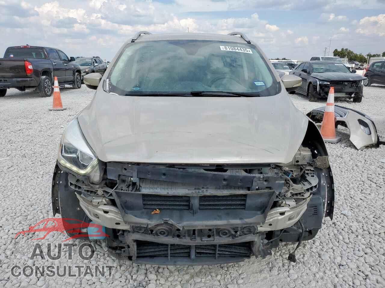 FORD ESCAPE 2017 - 1FMCU0JD7HUB60105