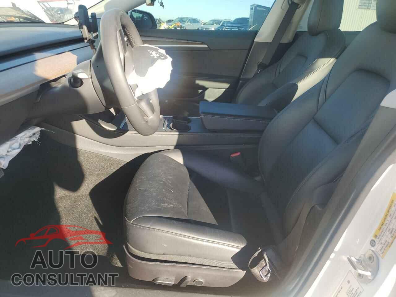 TESLA MODEL 3 2021 - 5YJ3E1EA5MF053824