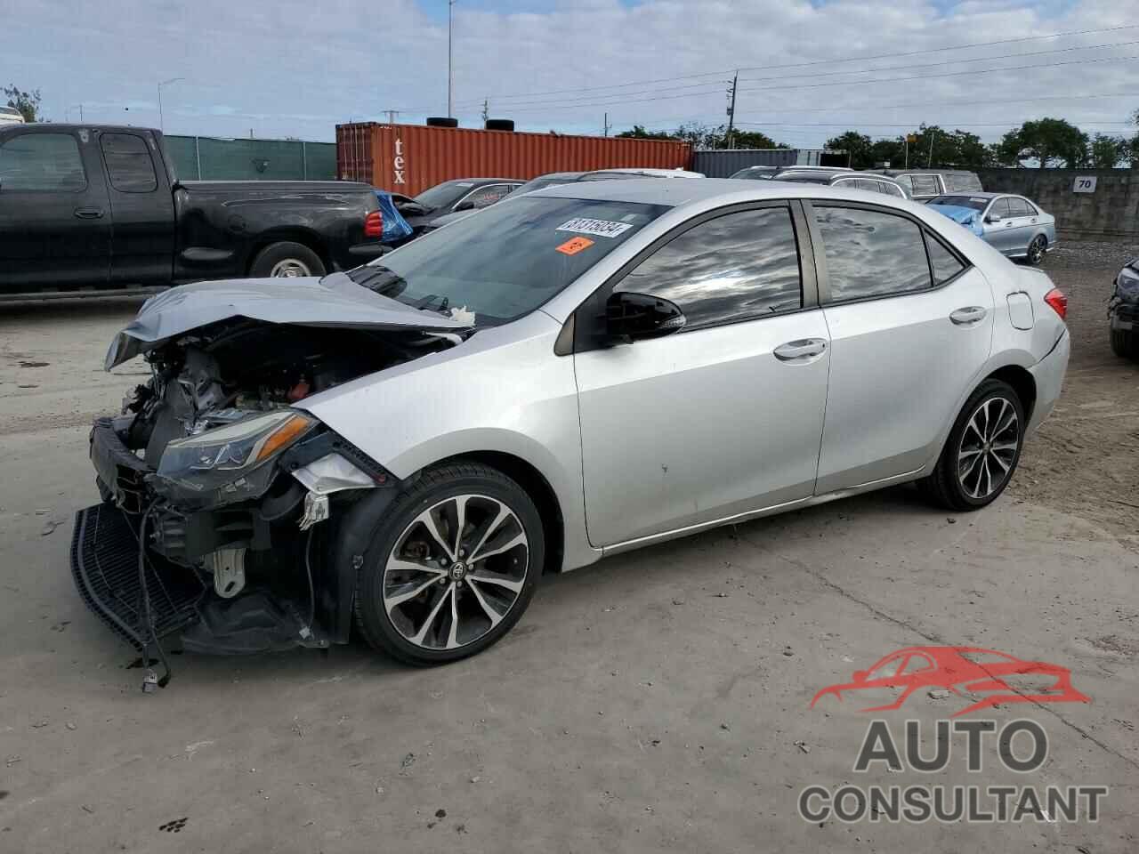 TOYOTA COROLLA 2018 - 5YFBURHE5JP760708