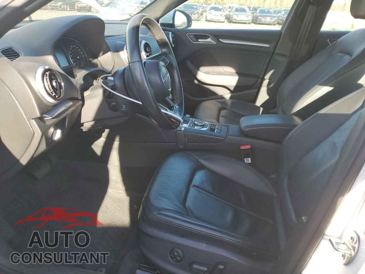 AUDI A3 2017 - WAUB8GFF2H1031811