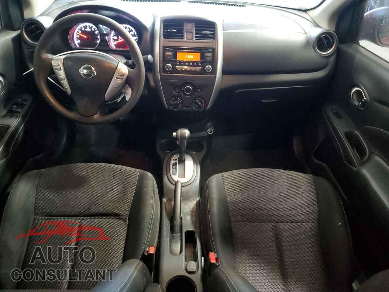 NISSAN VERSA 2017 - 3N1CN7AP3HL824935