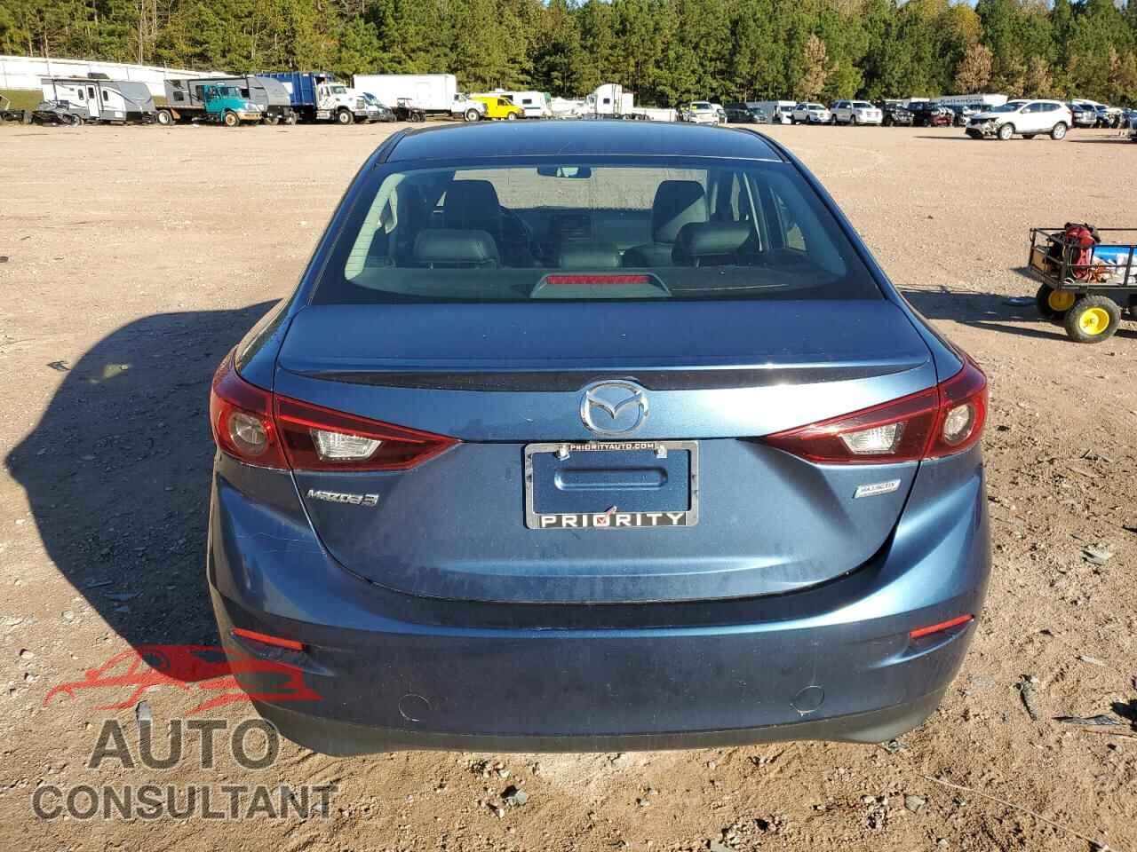 MAZDA 3 2018 - 3MZBN1V3XJM190887