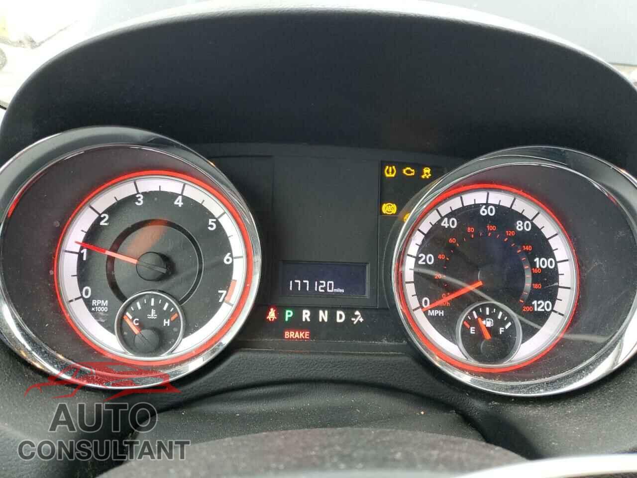 DODGE CARAVAN 2011 - 2D4RN4DG8BR601322