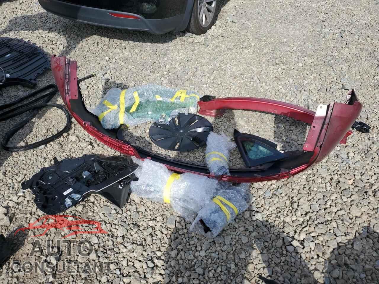TESLA MODEL 3 2024 - 5YJ3E1EA5RF738445