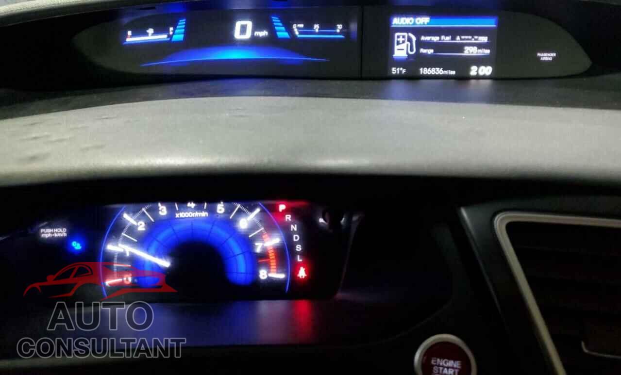 HONDA CIVIC 2015 - 19XFB2F82FE009604