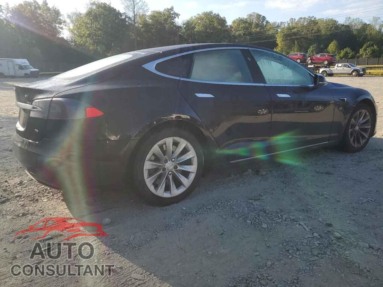 TESLA MODEL S 2017 - 5YJSA1E19HF201163