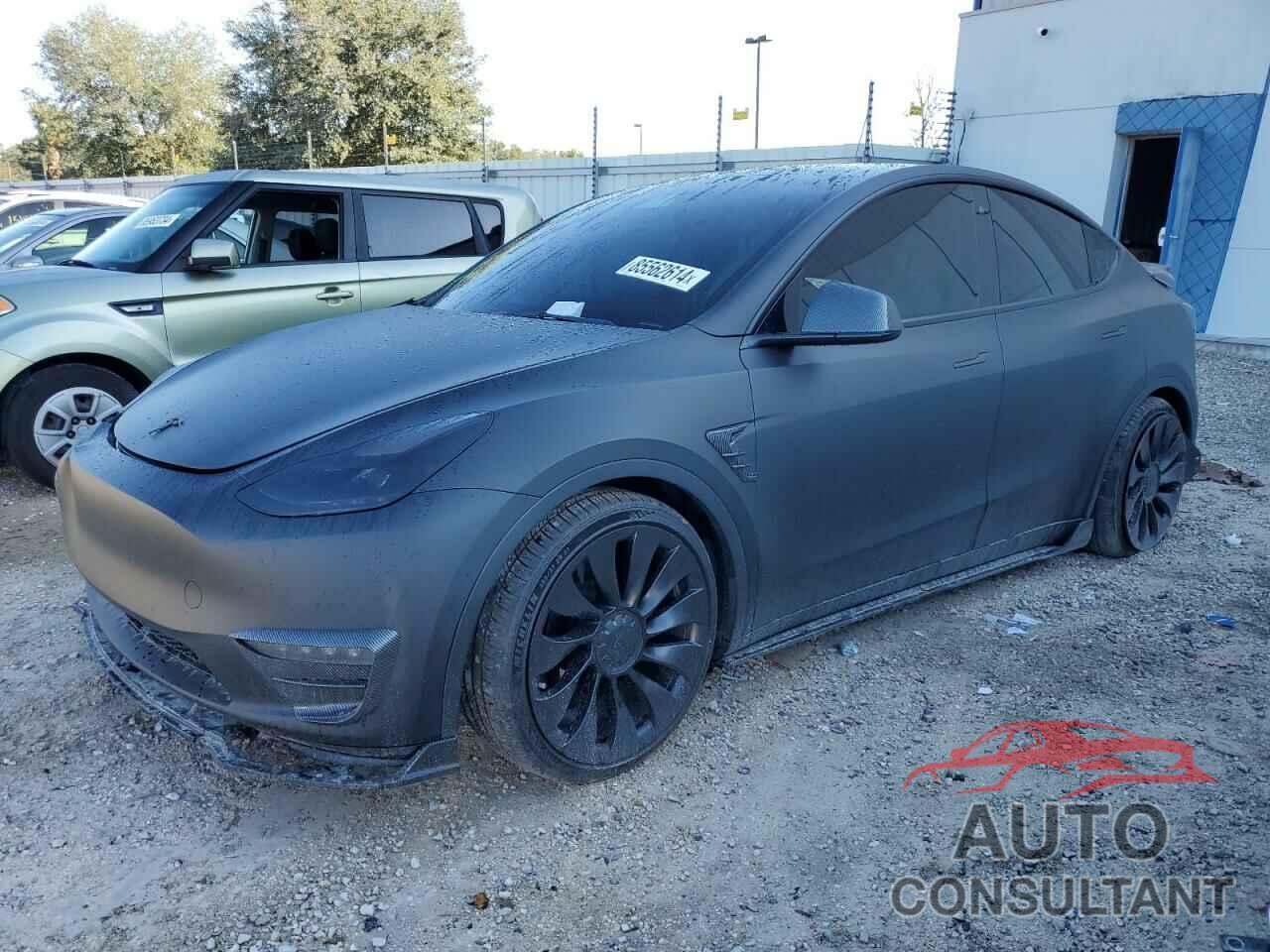 TESLA MODEL Y 2022 - 7SAYGDEF0NF373330