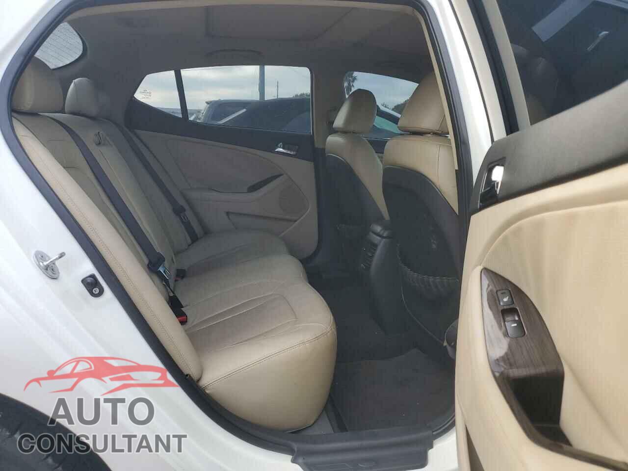 KIA OPTIMA 2011 - KNAGN4A78B5110199