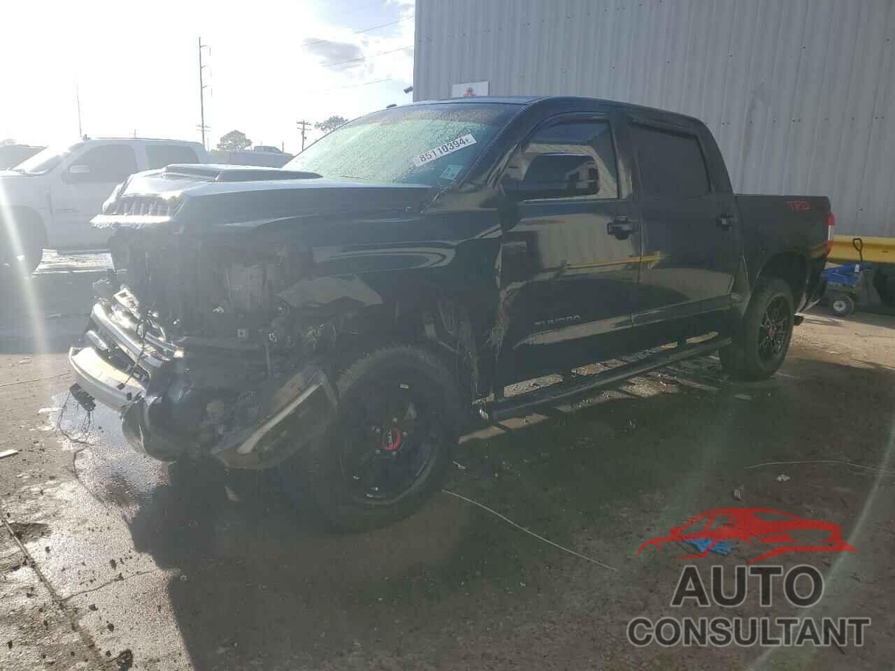 TOYOTA TUNDRA 2019 - 5TFDY5F16KX812047
