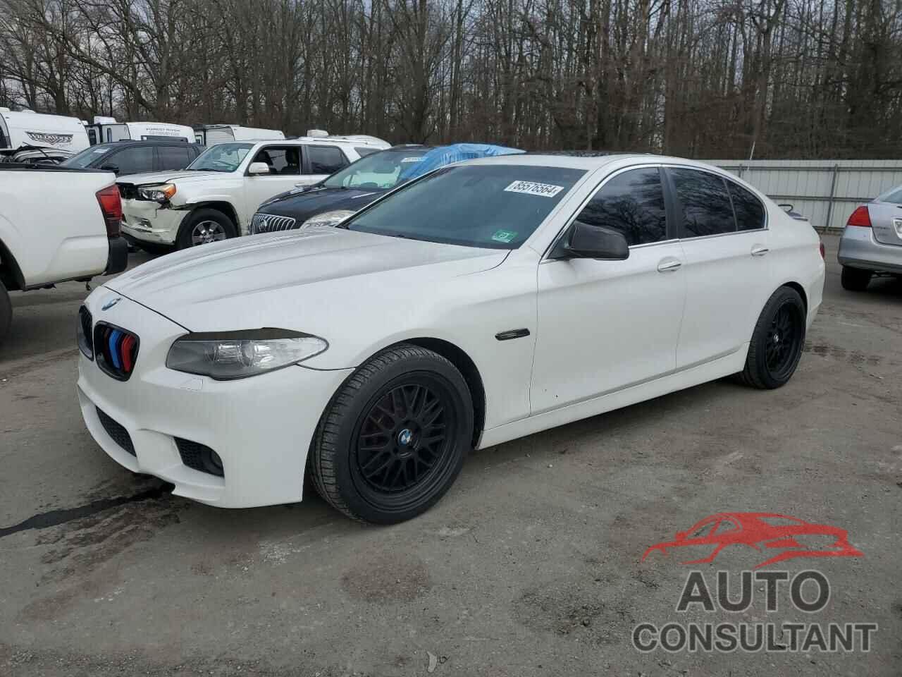 BMW 5 SERIES 2013 - WBAXH5C5XDDW14495