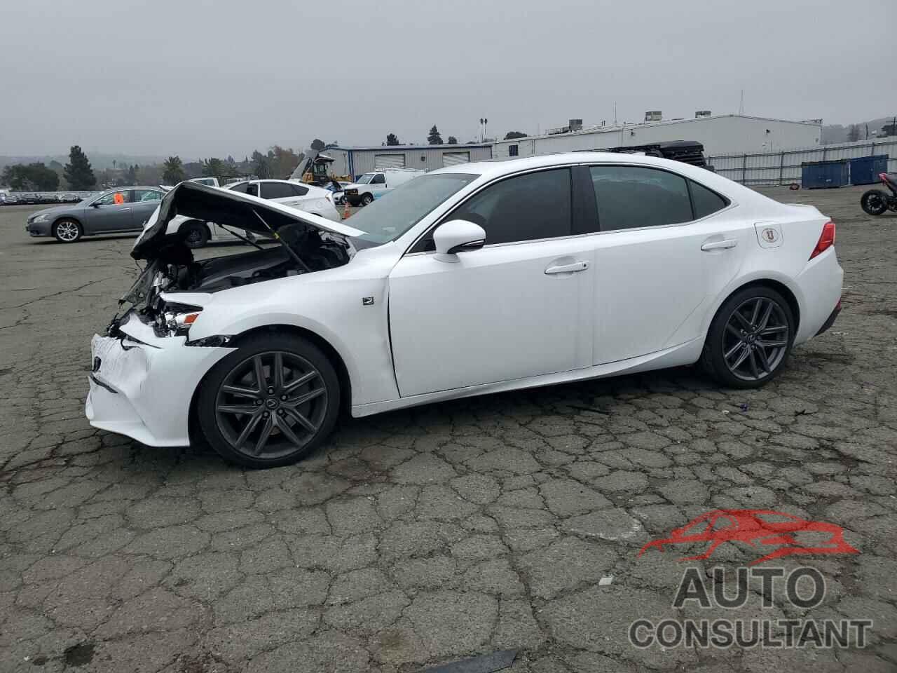 LEXUS IS 2014 - JTHBE1D24E5011040