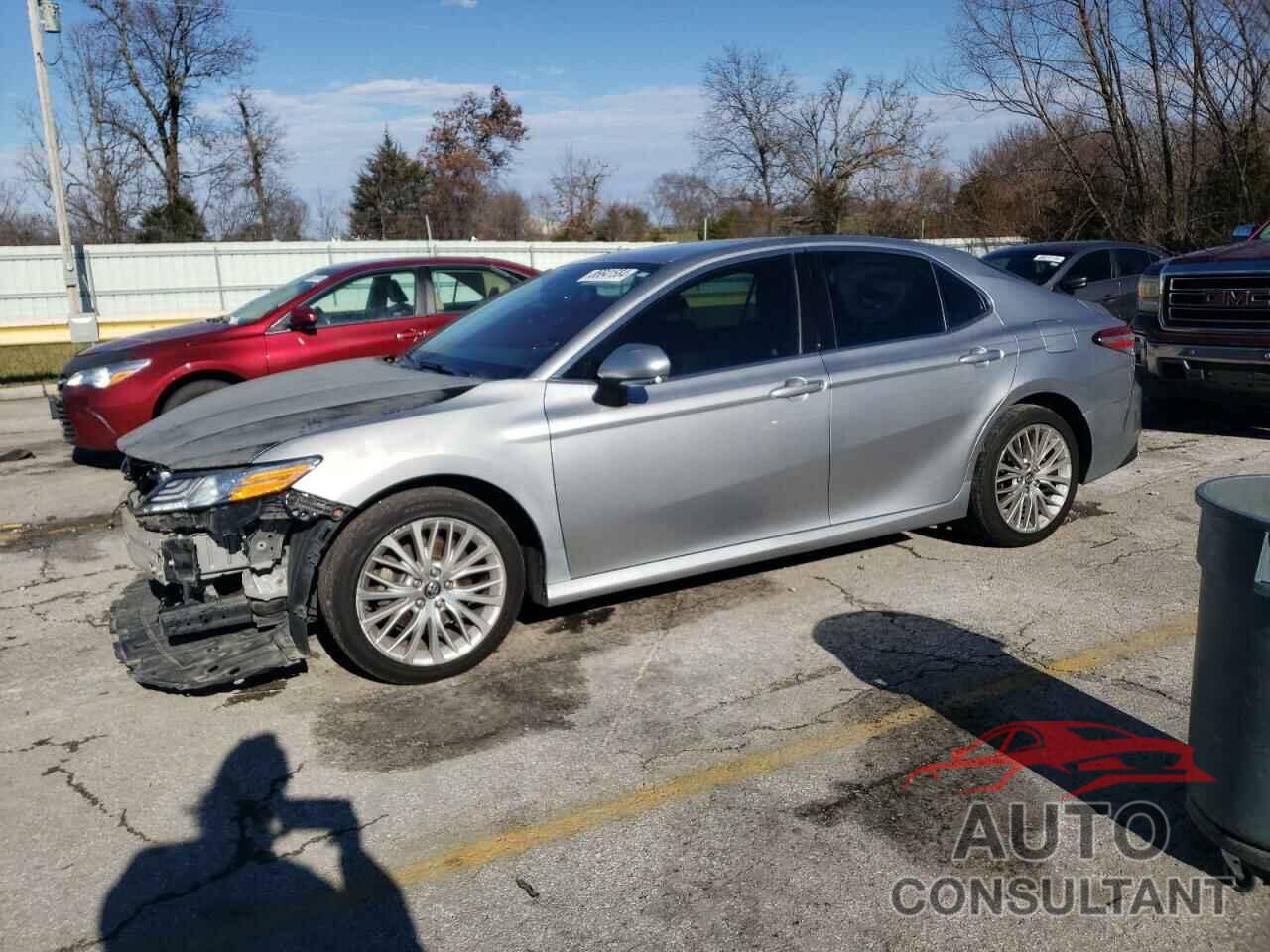 TOYOTA CAMRY 2019 - 4T1B11HK2KU740755