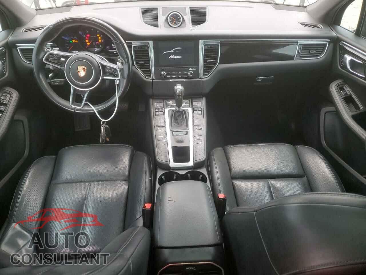PORSCHE MACAN 2018 - WP1AA2A52JLB08822