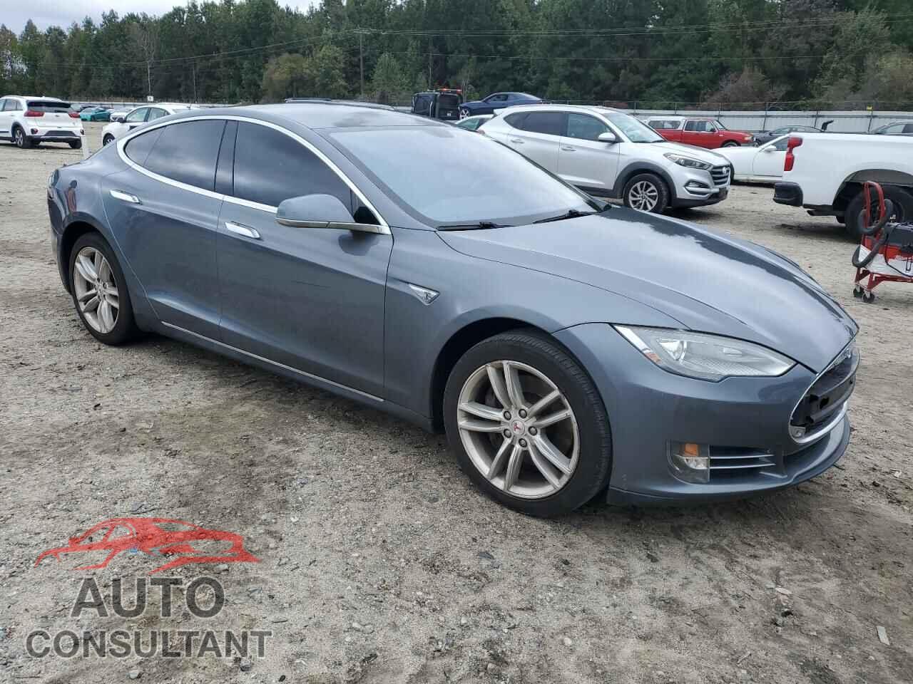 TESLA MODEL S 2013 - 5YJSA1DN4DFP26436