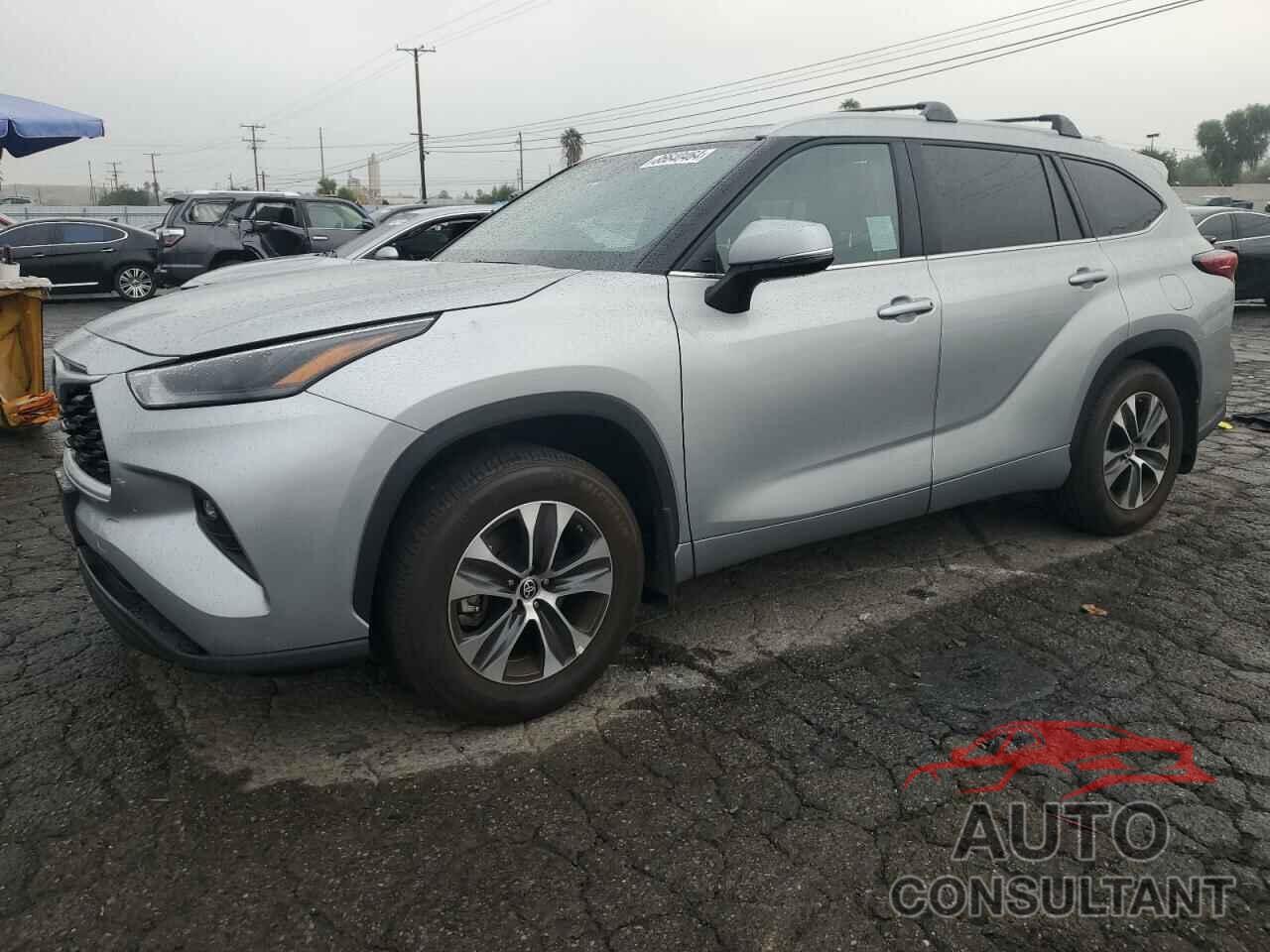 TOYOTA HIGHLANDER 2022 - 5TDHZRAH3NS130862