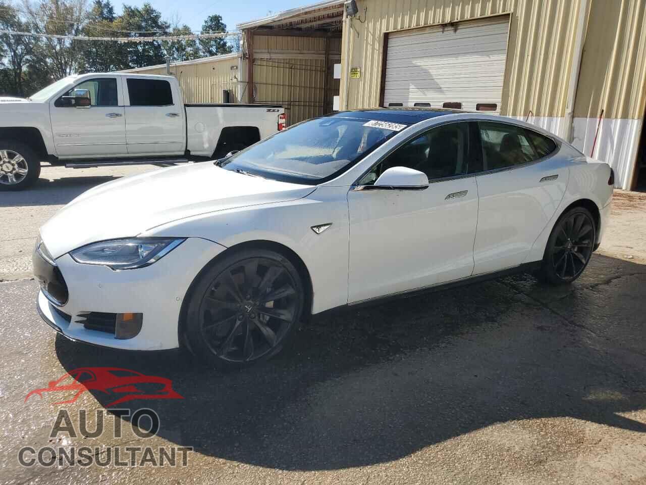TESLA MODEL S 2015 - 5YJSA1E2XFF115821