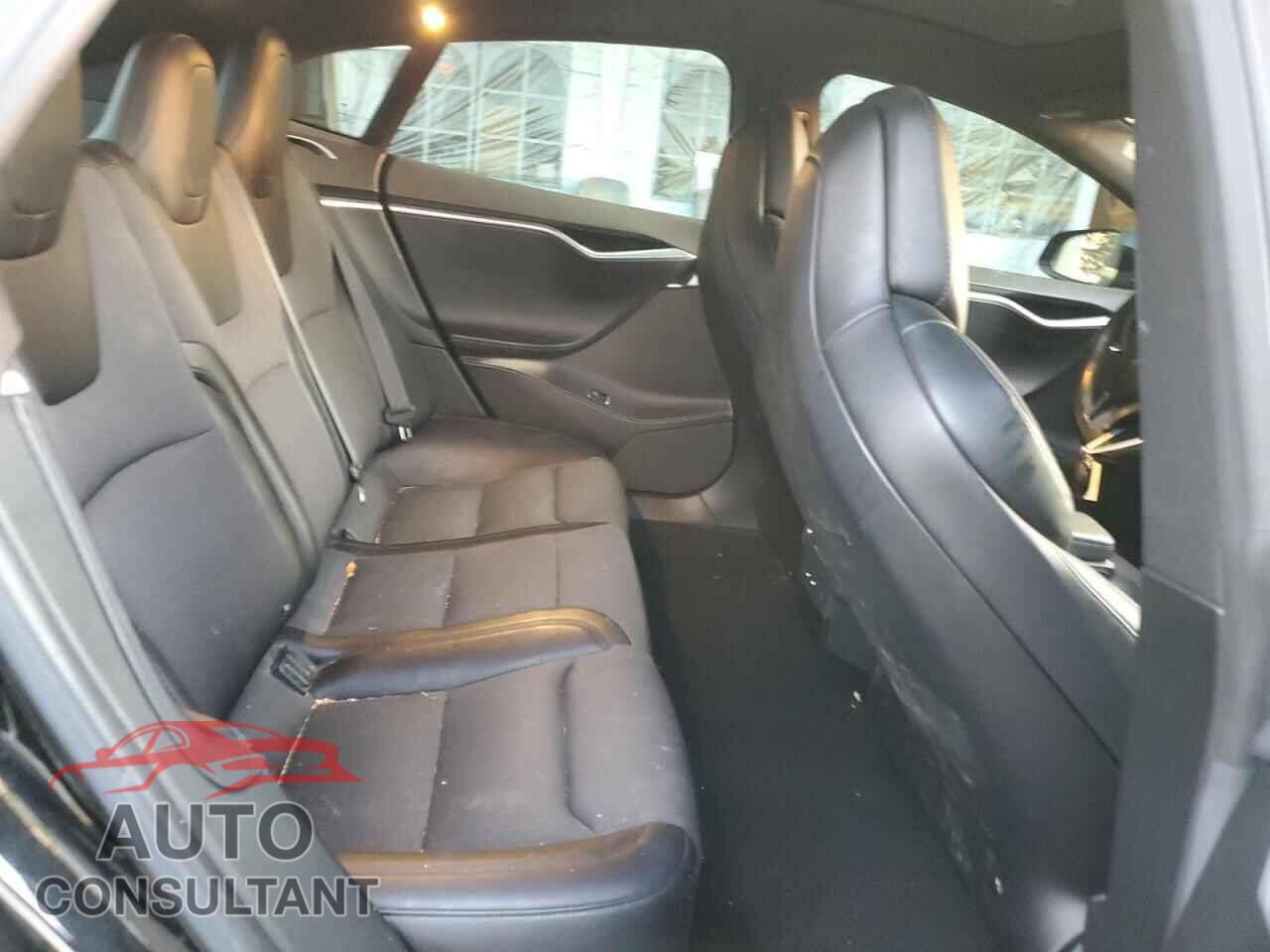 TESLA MODEL S 2017 - 5YJSA1E28HF207450