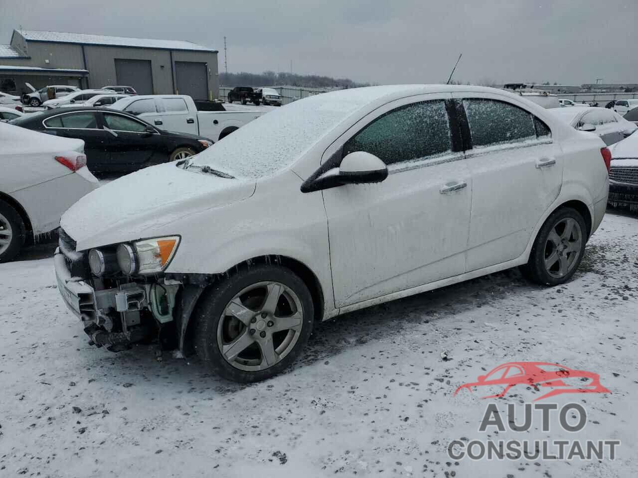 CHEVROLET SONIC 2015 - 1G1JE5SB5F4199039