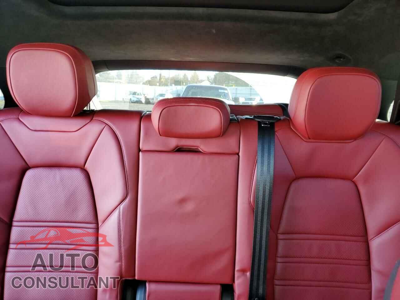 PORSCHE CAYENNE 2021 - WP1AG2AY0MDA35179