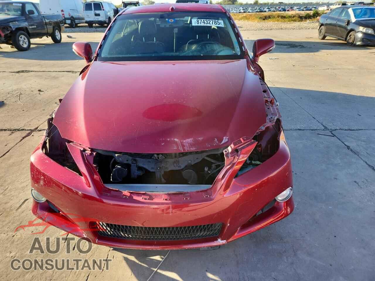 LEXUS IS 2013 - JTHFE2C28D2509122