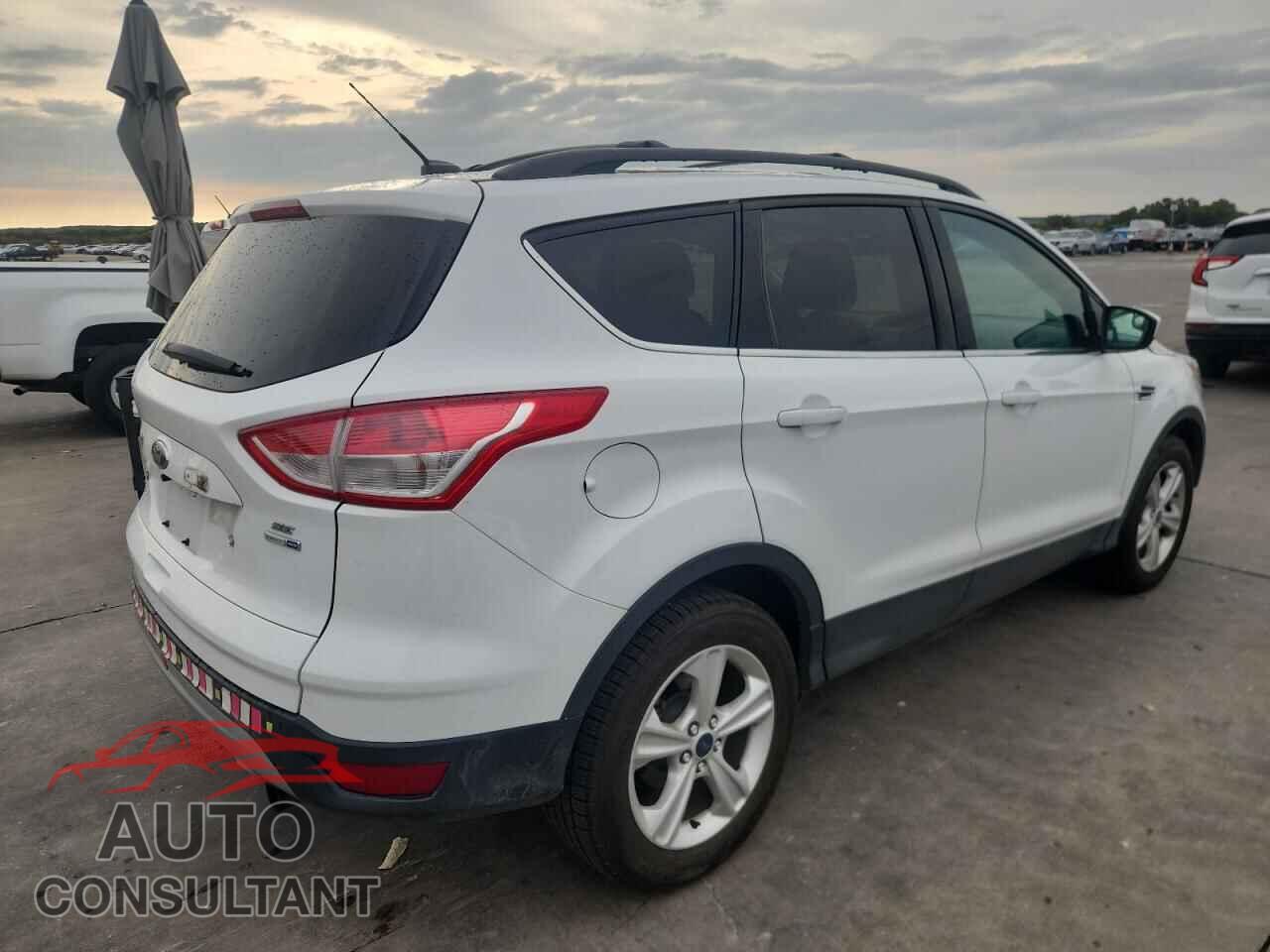 FORD ESCAPE 2013 - 1FMCU9G91DUD40164