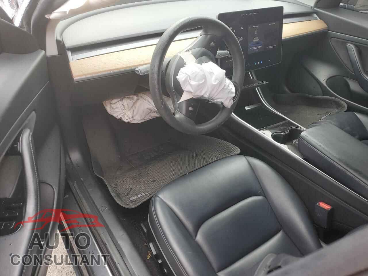 TESLA MODEL 3 2020 - 5YJ3E1EA3LF704883