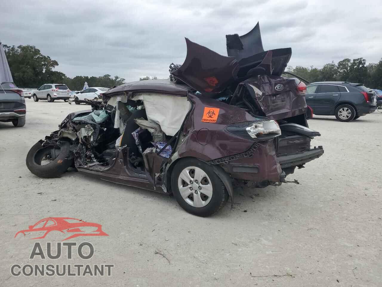 KIA FORTE 2017 - 3KPFK4A74HE119759