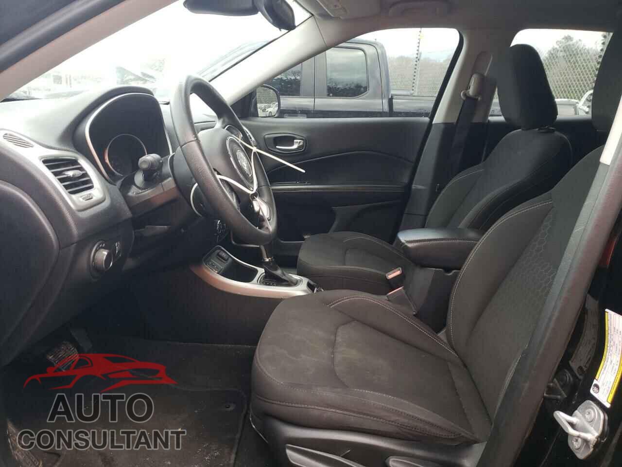 JEEP COMPASS 2018 - 3C4NJCAB7JT214931