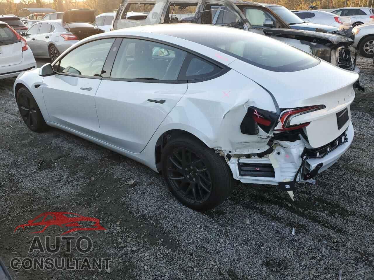 TESLA MODEL 3 2024 - 5YJ3E1EA6RF733237