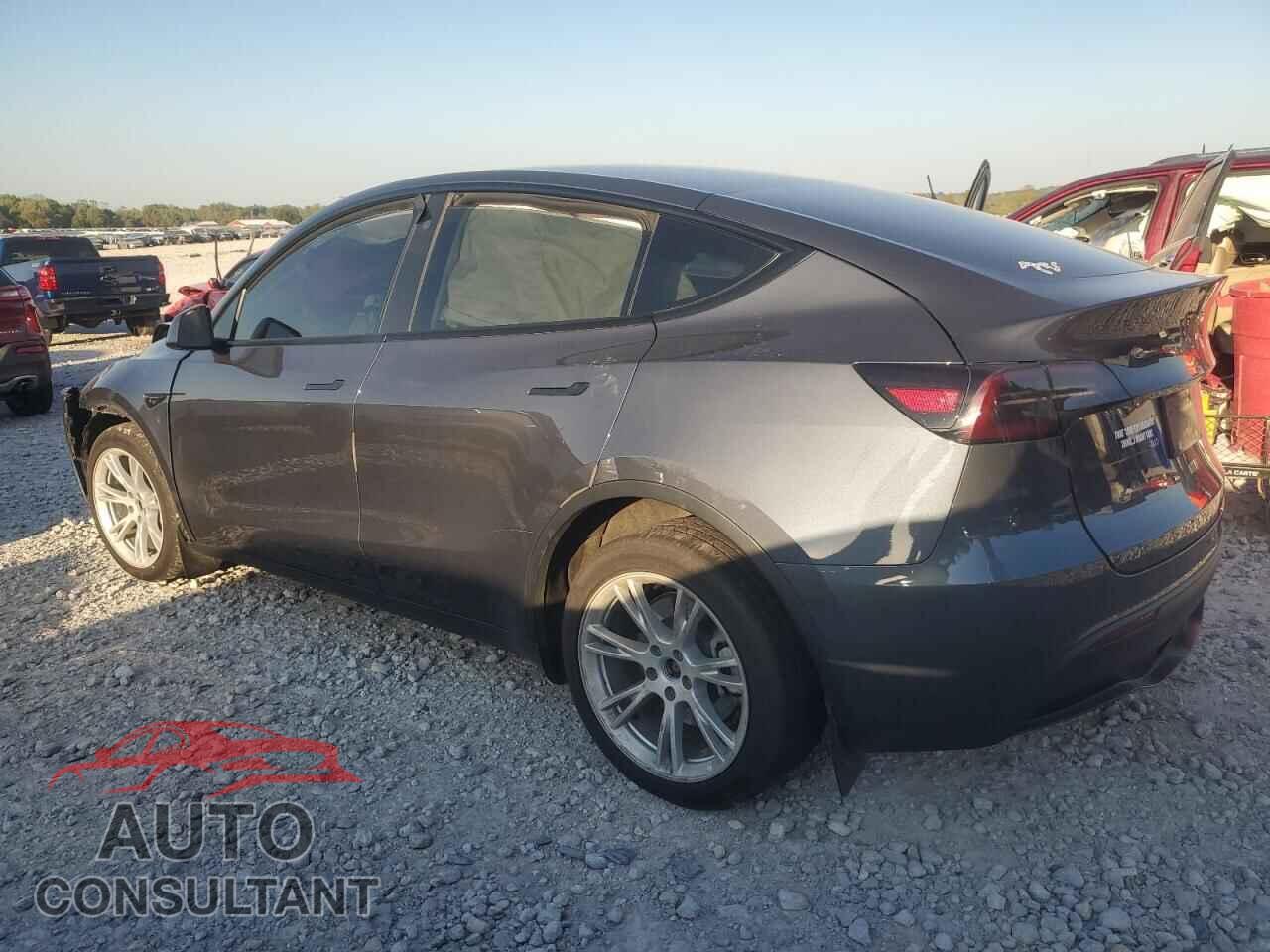 TESLA MODEL Y 2023 - 7SAYGDEEXPF689599