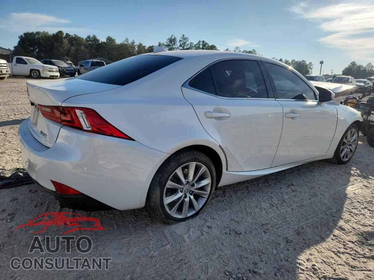 LEXUS IS 2014 - JTHBF1D23E5030305