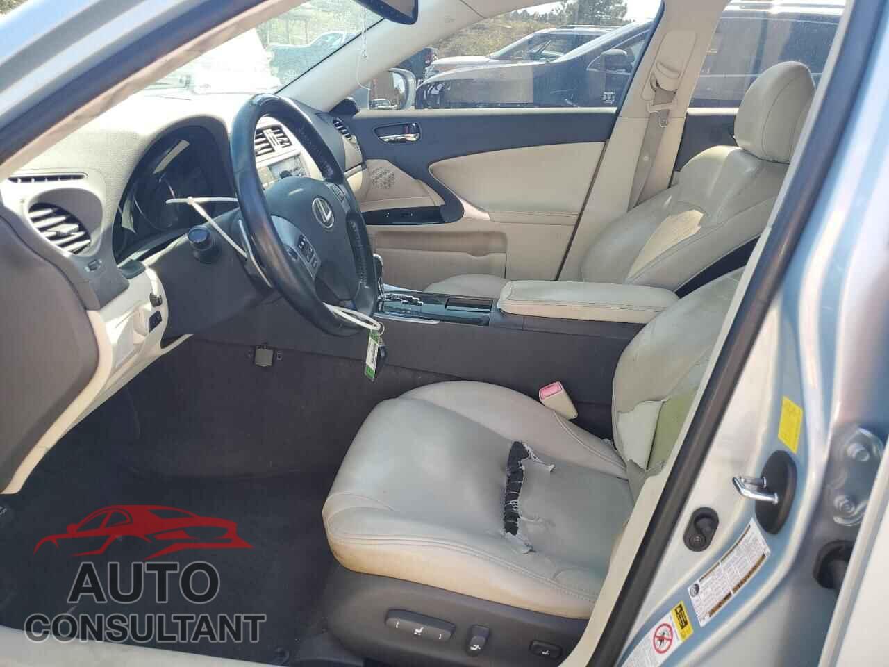 LEXUS IS 2011 - JTHBF5C21B5134909
