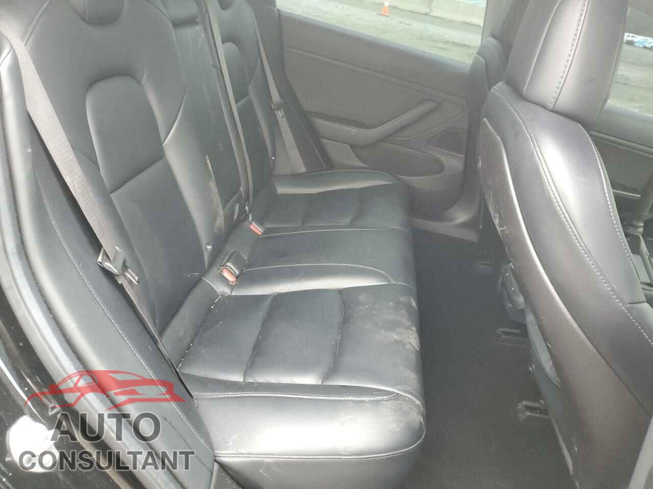 TESLA MODEL 3 2018 - 5YJ3E1EA7JF020593